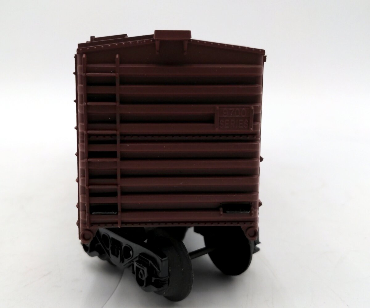 Lionel 6-9704 O Gauge Norfolk and Western Tuscan Boxcar EX/Box