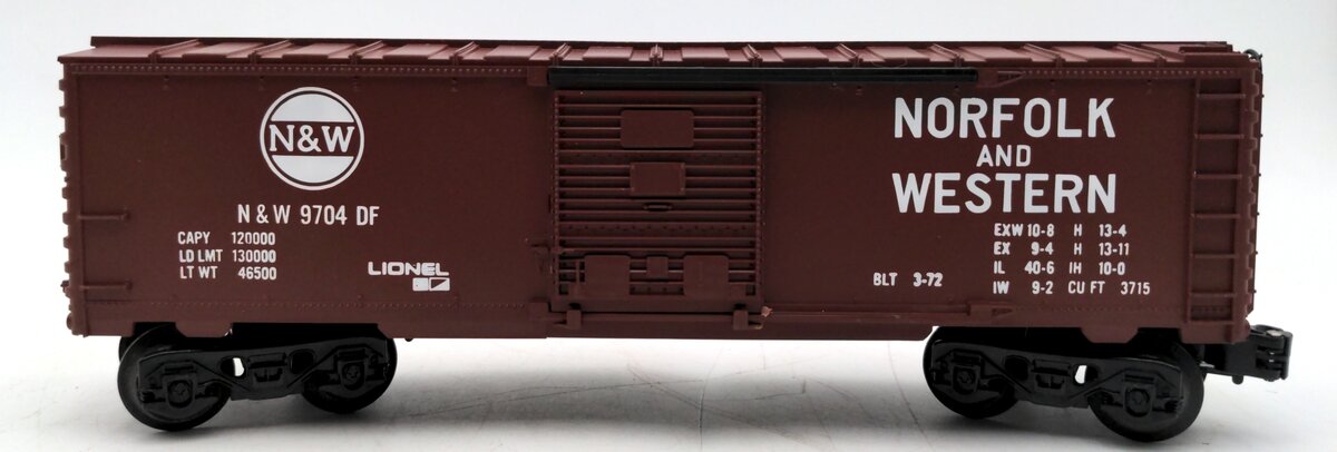 Lionel 6-9704 O Gauge Norfolk and Western Tuscan Boxcar EX/Box