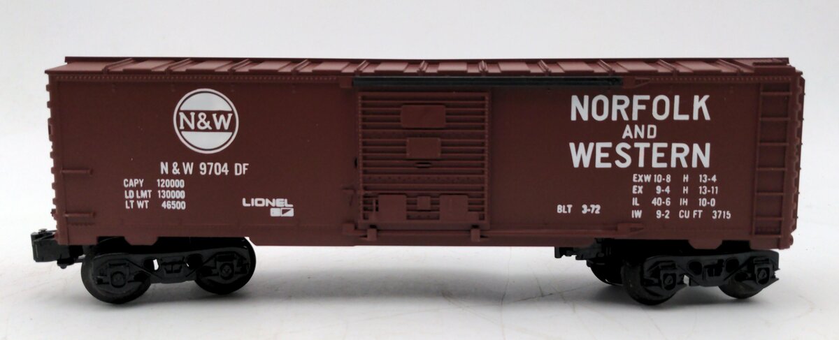 Lionel 6-9704 O Gauge Norfolk and Western Tuscan Boxcar EX/Box
