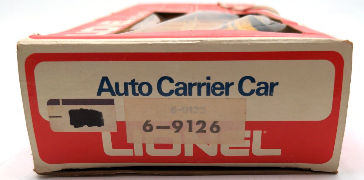 Lionel 6-9126 O Gauge Chesapeake and Ohio Auto Carrier LN/Box