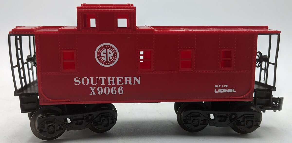 Lionel 6-9066 O MPC Scale Southern Caboose NEW