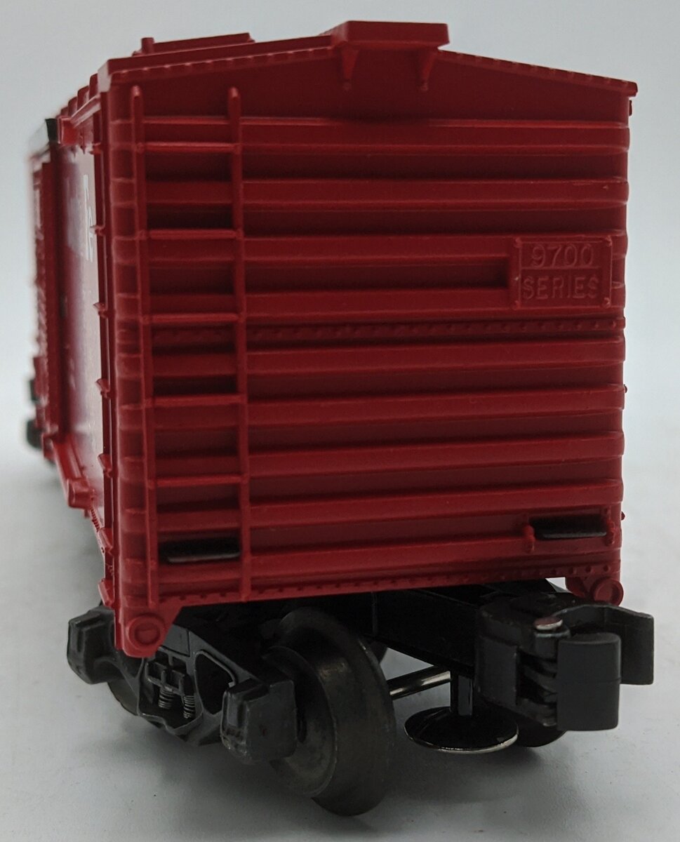 Lionel 6-19805 O Gauge Atchison Topeka Santa Fe Operating Boxcar NIB
