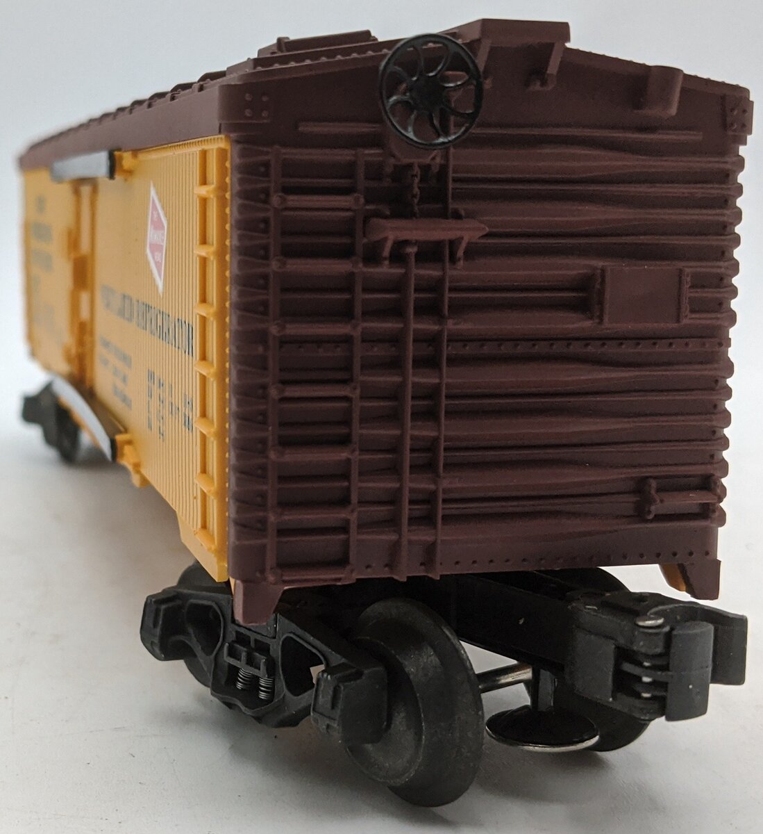 Lionel 6-19500 O Gauge Milwaukee Road Reefer Car #19500 NIB