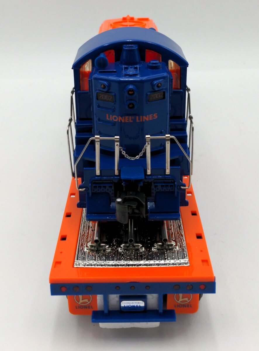 Lionel TMT-18416 LT-702 Lionel Lines Flatbed Toy Truck with Diesel Locomotive LN/Box