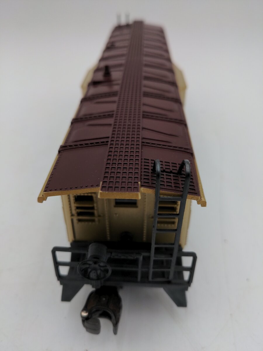 Lionel 6-6421 O Gauge Joshua L. Cowen Bay Window Illuminated Caboose EX/Box