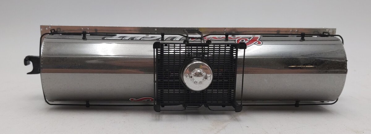 MTH 30-73223 O Gauge Coors Light Chrome Tank Car #200701 EX