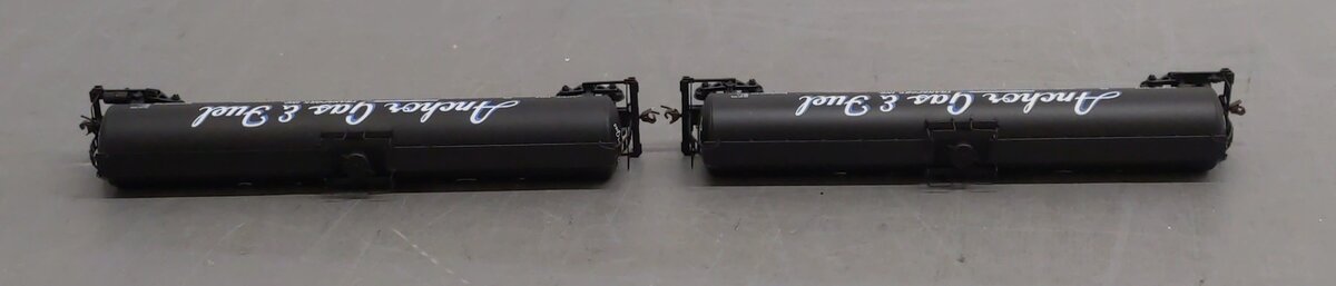 Walthers 932-7302 HO AGFX 33,000 Gallon LPG Tank Car #1011 #1014 2-Pack EX/Box