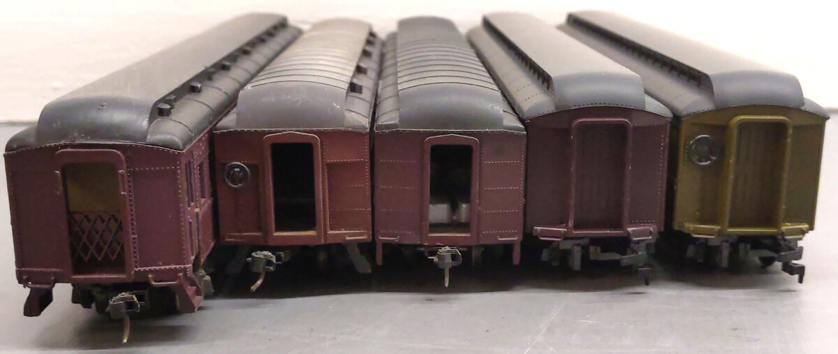 HO Scale Assorted Passenger Cars [5] VG