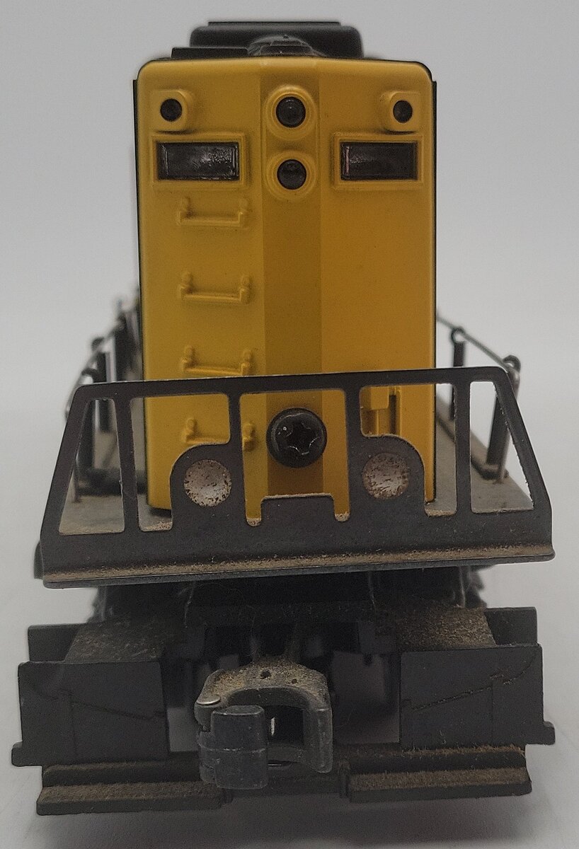 Lionel 6-8255 O Gauge Santa Fe GP-9 Dummy Diesel Locomotive EX