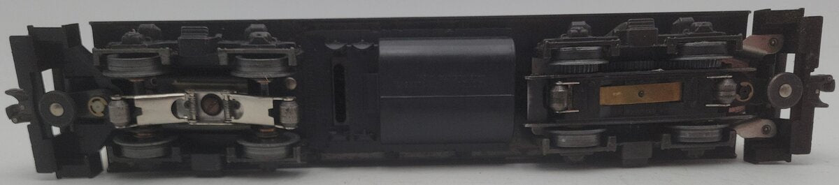 Lionel 6-8255 O Gauge Santa Fe GP-9 Dummy Diesel Locomotive EX