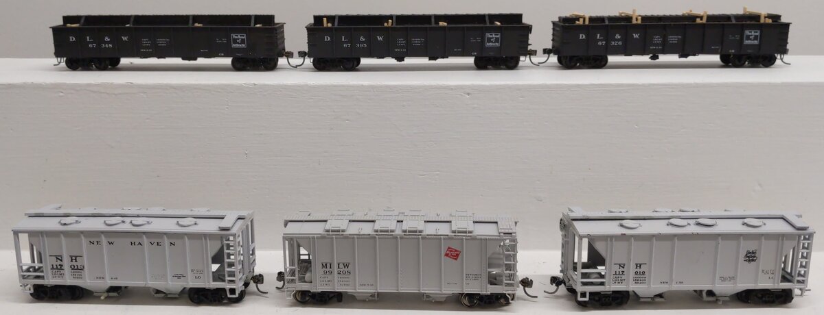 Accurail HO Assorted Freight Cars #99208,117013,117010,67348,67395,67326 [6]