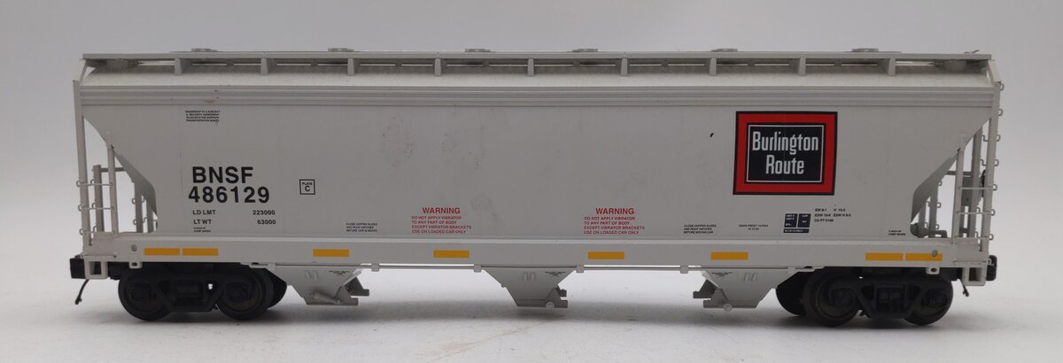 MTH O Scale  3-Bay Centerflow Hopper 486129 VG