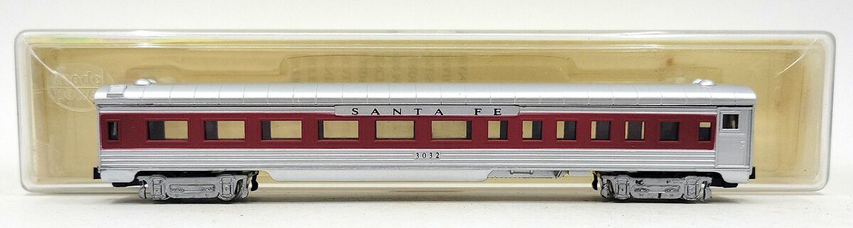 Model Power N Scale 3032 Santa Fe 75' Streamline Coach Passenger Car EX/Box