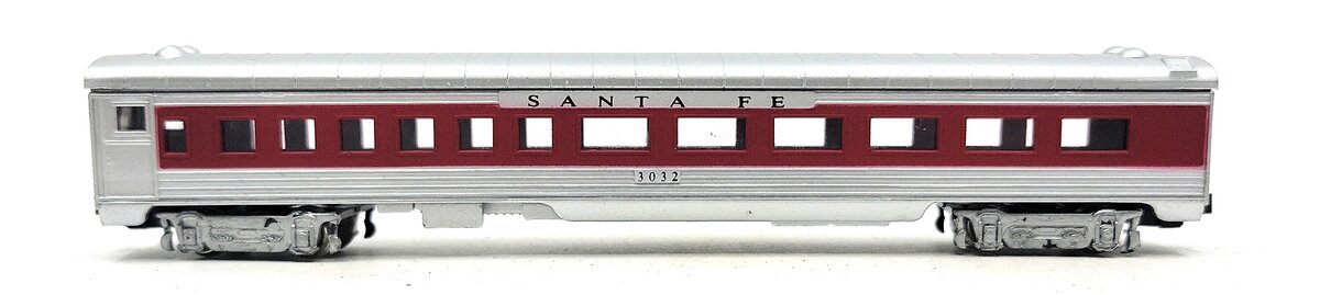 Model Power N Scale 3032 Santa Fe 75' Streamline Coach Passenger Car EX/Box