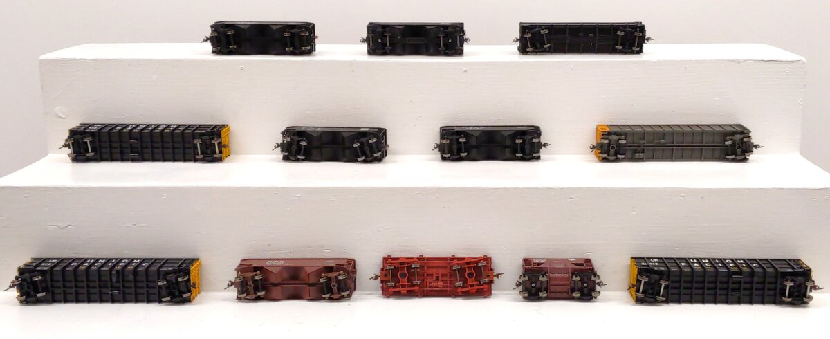 Atlas & Other HO Scale Assorted Freight Cars [12] VG