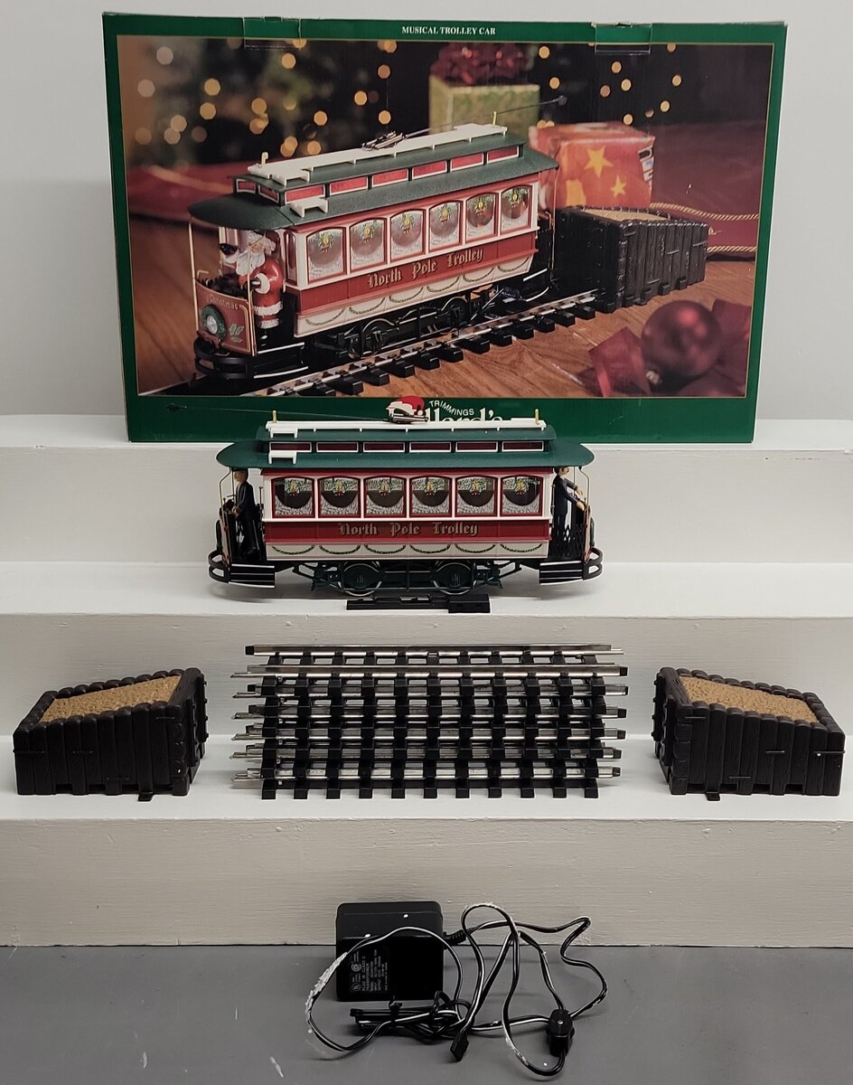 Dillard's G Scale North Pole Trolly Set EX/Box