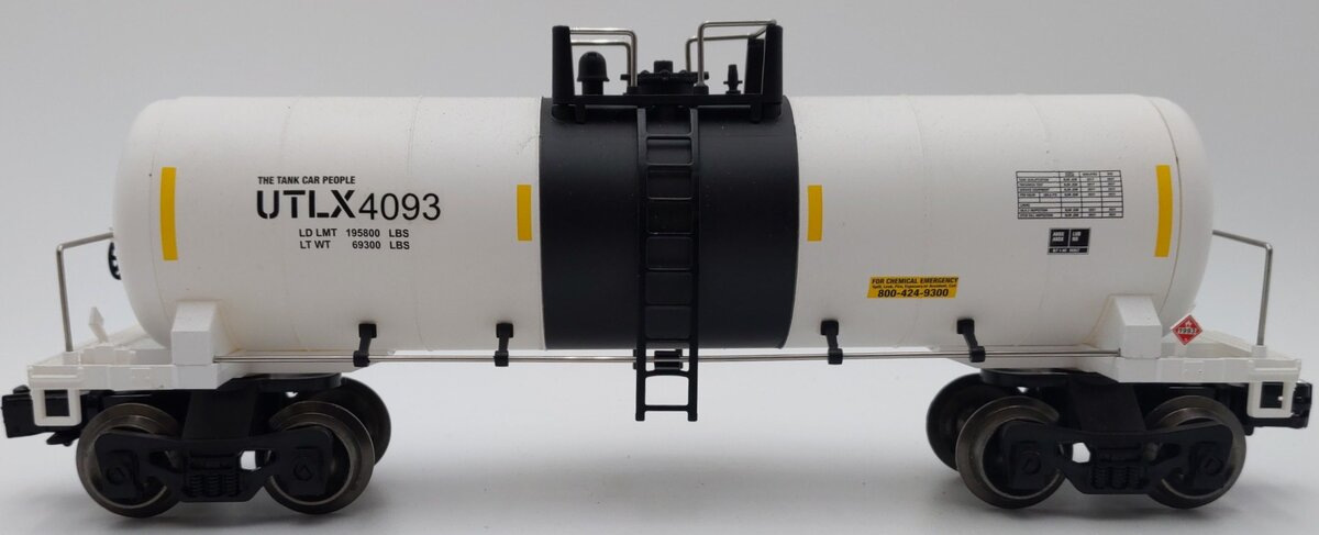 Menards 275-9218 O Gauge UTLX (White) Modern Tank Car #4093 EX