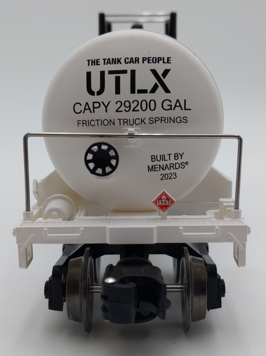 Menards 275-9218 O Gauge UTLX (White) Modern Tank Car #4093 EX