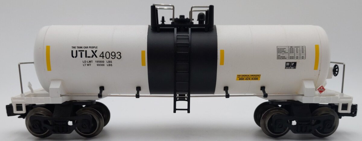 Menards 275-9218 O Gauge UTLX (White) Modern Tank Car #4093 EX