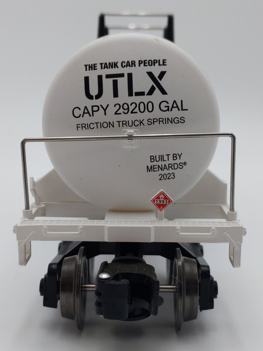 Menards 275-9218 O Gauge UTLX (White) Modern Tank Car #4093 EX