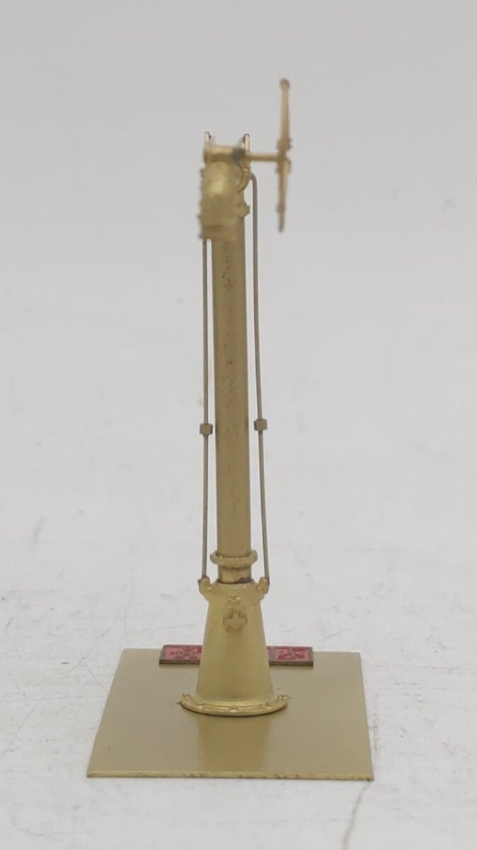 Overland OMI-2226 HO Scale Rigid Water Crane w/ Wheel - Unpainted EX/Box