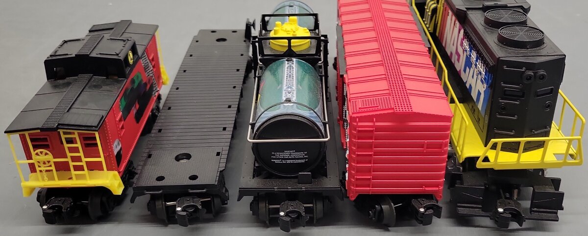 Lionel 7-11004 O Gauge NASCAR Diesel Train Set EX/Box