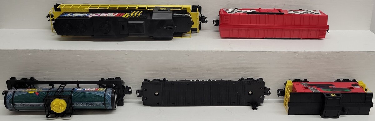 Lionel 7-11004 O Gauge NASCAR Diesel Train Set EX/Box