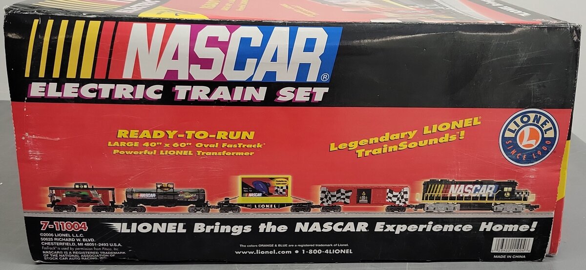 Lionel 7-11004 O Gauge NASCAR Diesel Train Set EX/Box
