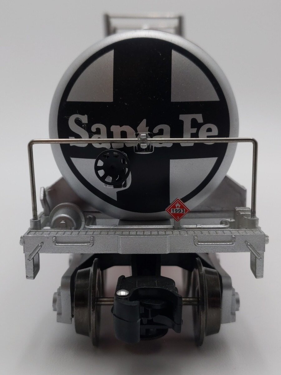 Menards 275-9216 O Santa Fe Warbonnet Tank Car #4245 EX
