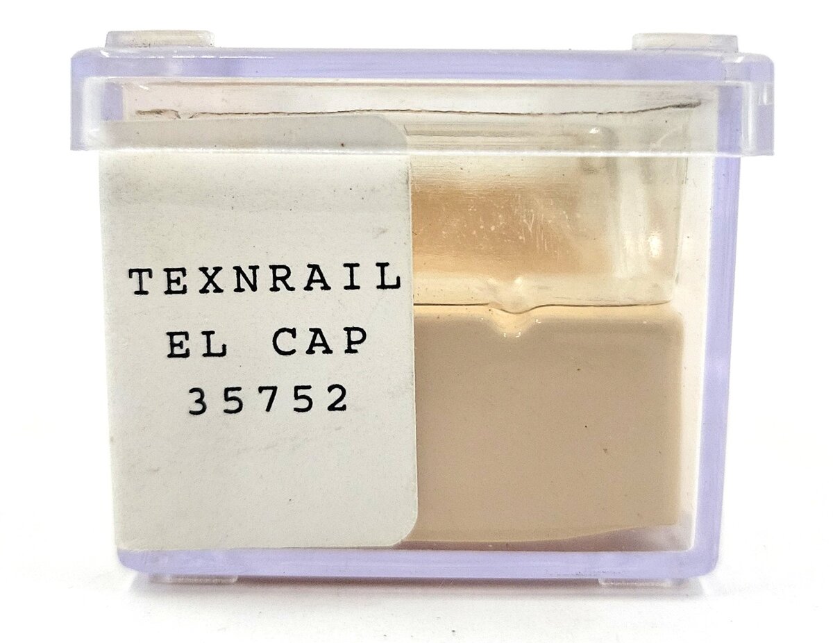 Tex-N-Rails 35752 N Scale Santa Fe "El Capitan" Refrigerator Car EX/Box