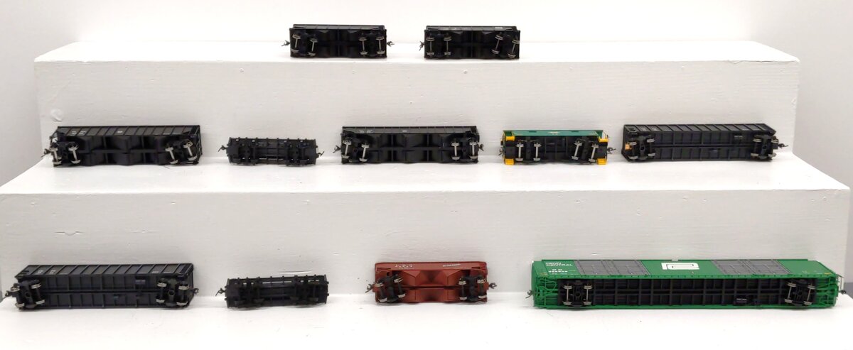 Walthers & Other HO Scale Assorted Freight Cars [11] VG