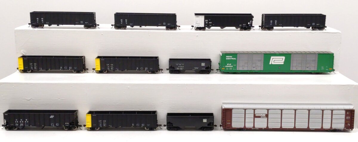 Bowser & Other HO Scale Assorted Freight Cars [12] VG