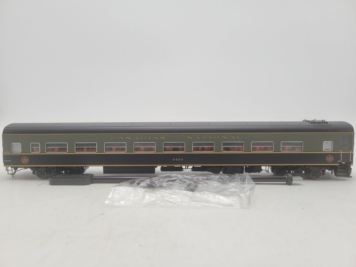 Rapido Trains 100013 HO Canadian National Railways Lightweight Coach #5470 EX