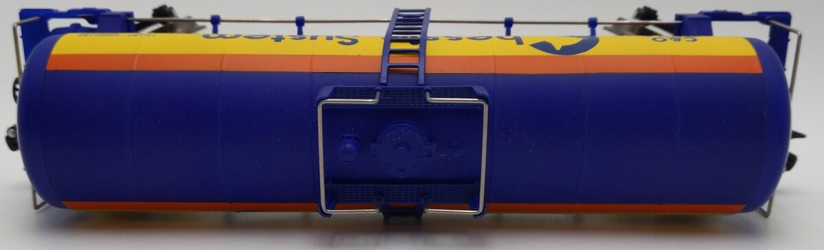 Menards 275-9103 O Gauge Chesapeake & Ohio Tank Car #3524 EX