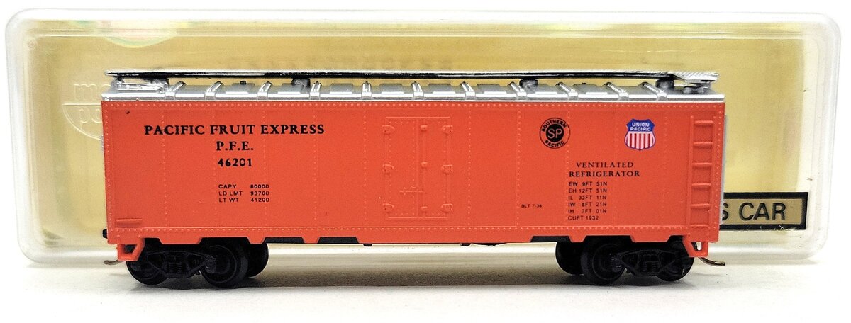 Model Power 3723 N Pacific Fruit Express 40' Refrigerator Car LN/Box