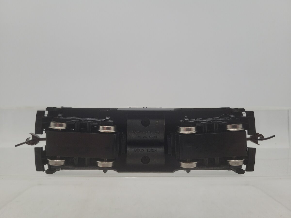 Spectrum 80022 HO Scale Boston & Maine Minuteman GE44 Ton Diesel Switcher #118 EX
