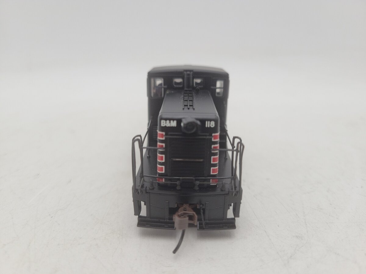 Spectrum 80022 HO Scale Boston & Maine Minuteman GE44 Ton Diesel Switcher #118 EX