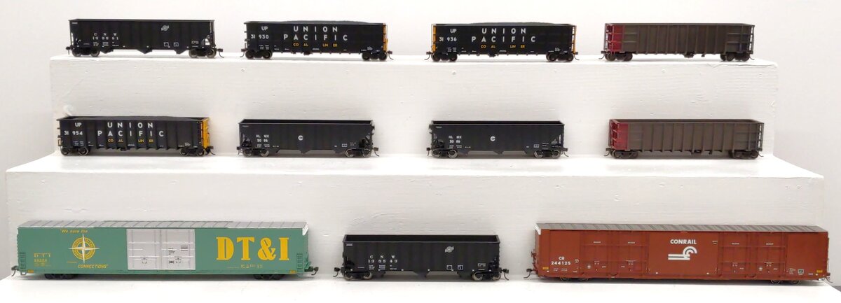 Bowser & Other HO Scale Assorted Freight Cars [11] VG