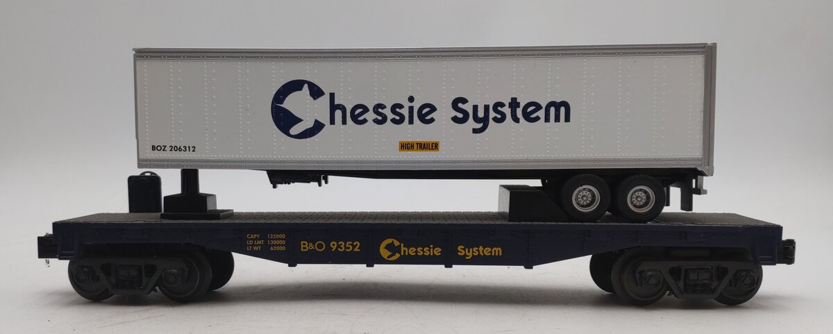 MTH 30-76463 O Chessie Flat Car w/ Trailer #9352 EX