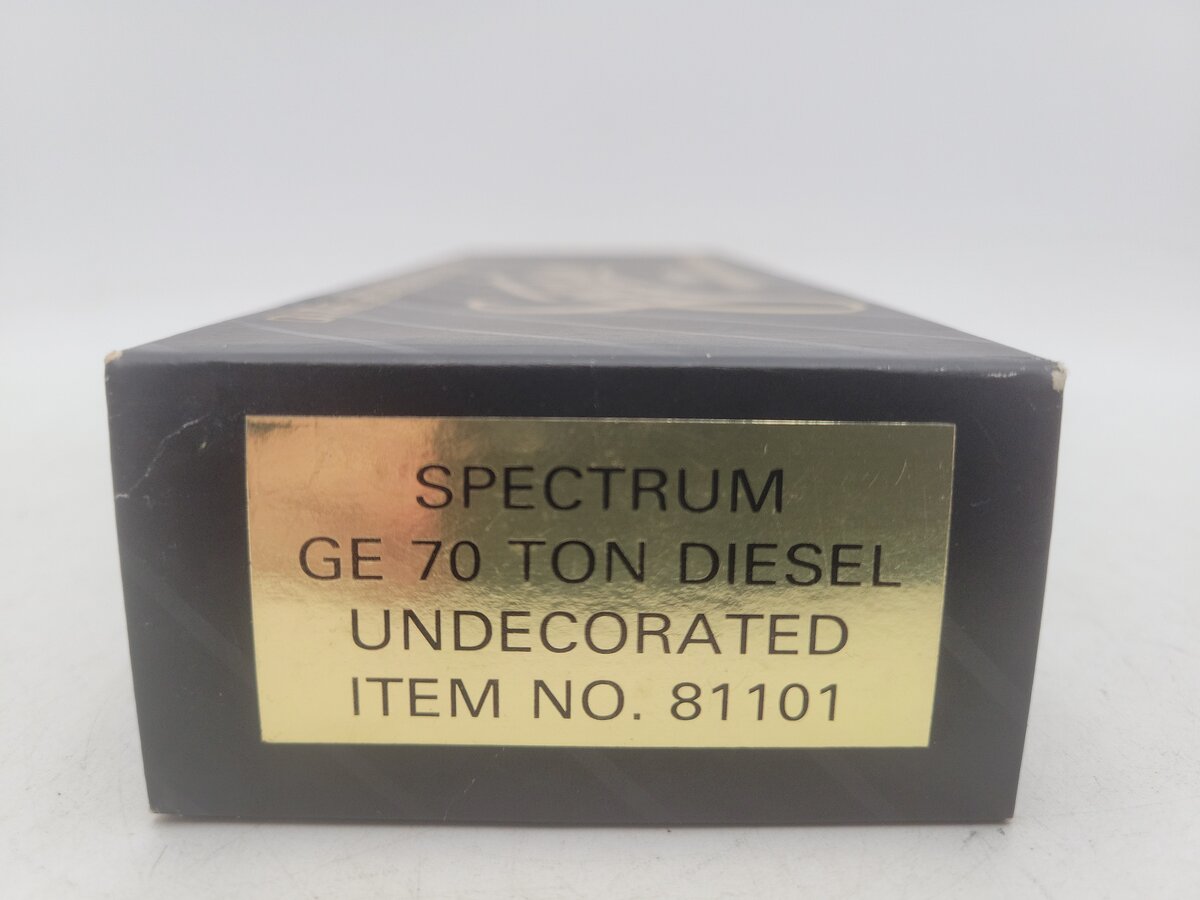 Bachmann 81101 HO Undecorated Spectrum GE 70 T Diesel Locomotive EX/Box