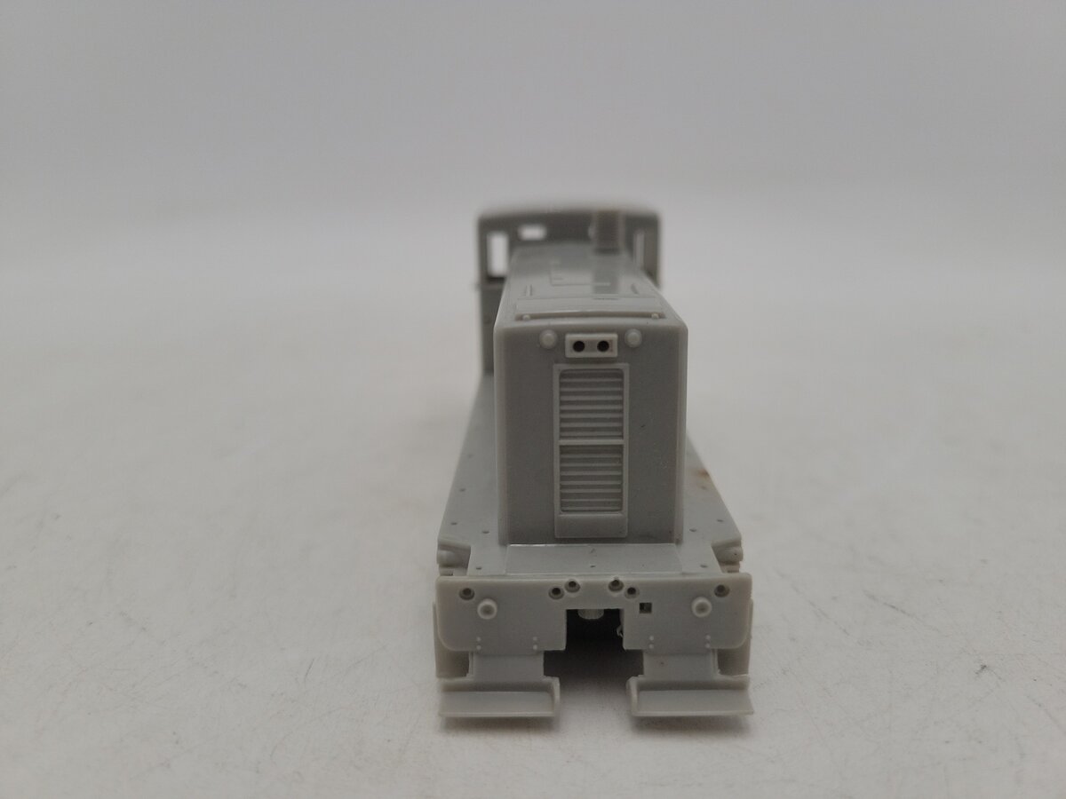 Bachmann 81101 HO Undecorated Spectrum GE 70 T Diesel Locomotive EX/Box