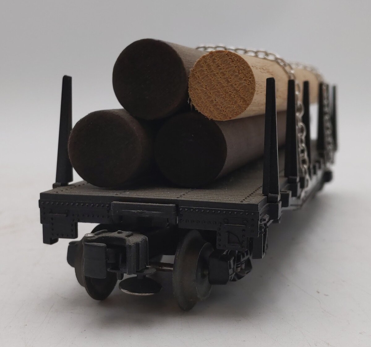 Lionel 6-17500 O Gauge Canadian Pacific Flatcar w/ Logs EX