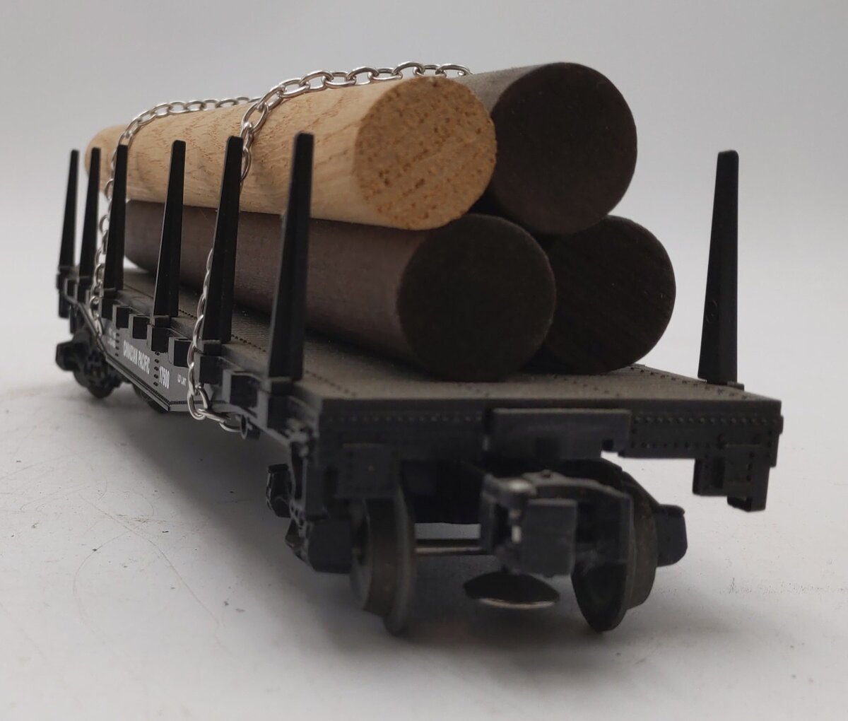Lionel 6-17500 O Gauge Canadian Pacific Flatcar w/ Logs EX