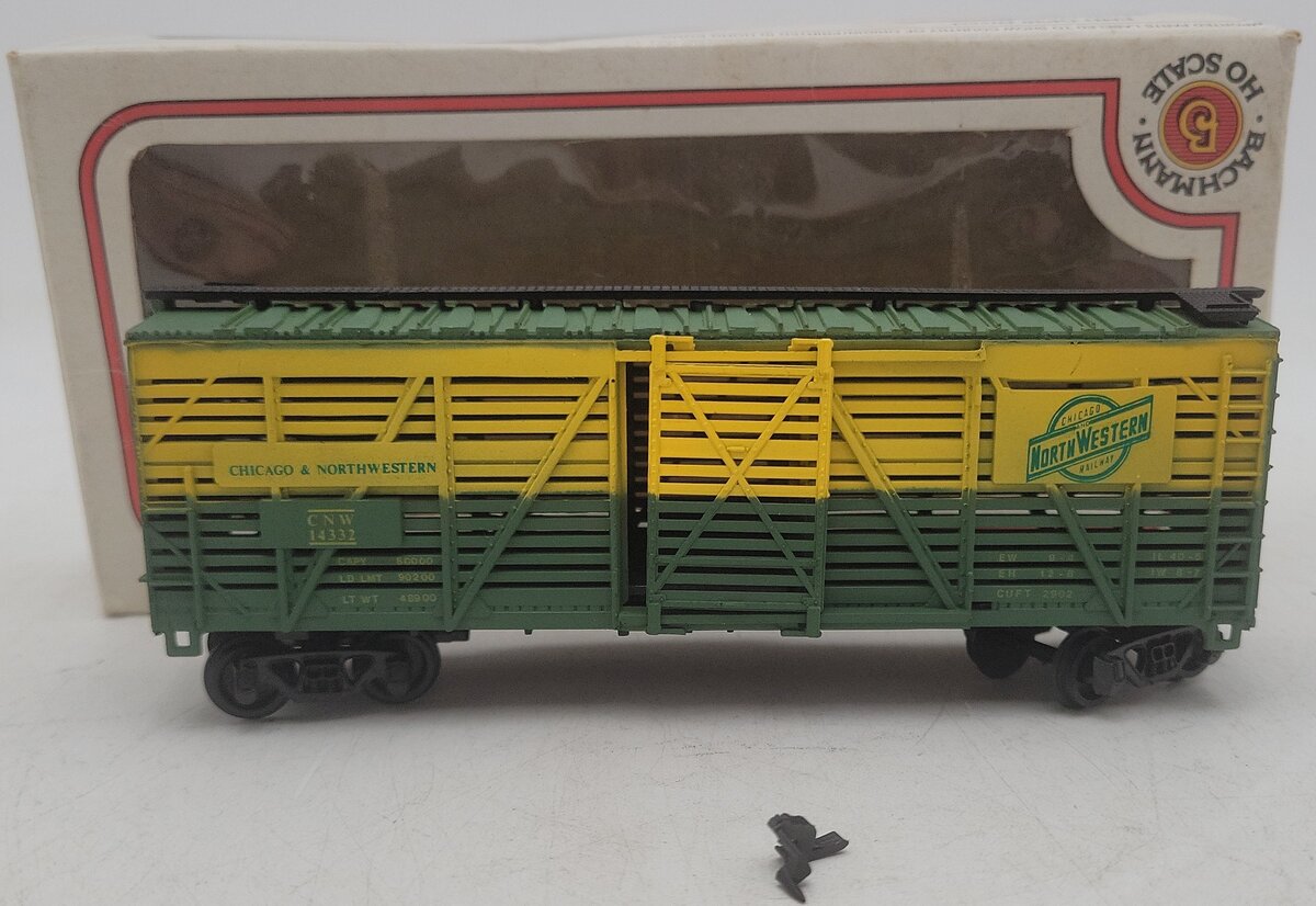 Bachmann 53-1015-31 N Scale C&NW 41' Wood Stock Car EX/Box