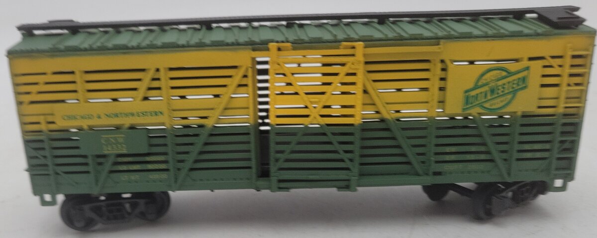 Bachmann 53-1015-31 N Scale C&NW 41' Wood Stock Car EX/Box