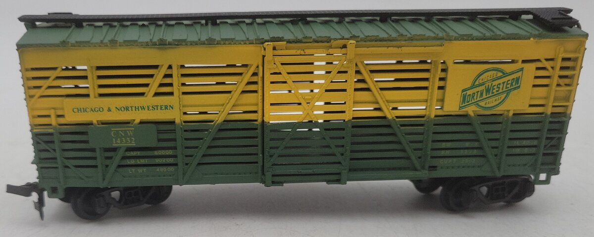 Bachmann 53-1015-31 N Scale C&NW 41' Wood Stock Car EX/Box