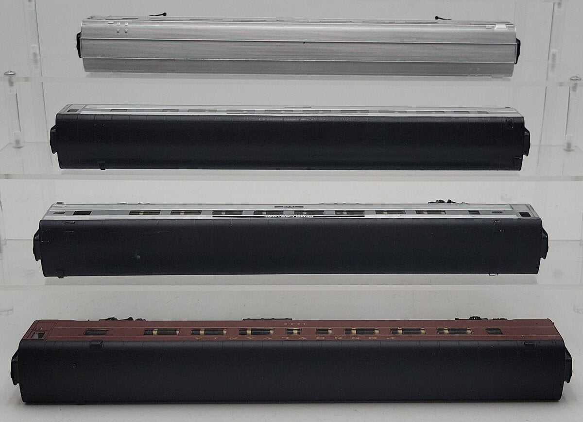 Walthers HO Scale Assorted Passenger Cars #1409,2561,1582,1394 [4] EX