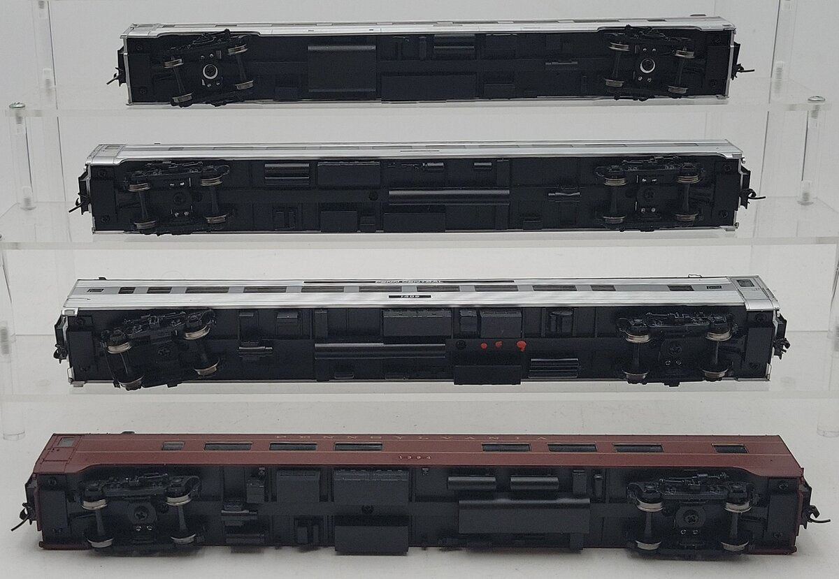 Walthers HO Scale Assorted Passenger Cars #1409,2561,1582,1394 [4] EX