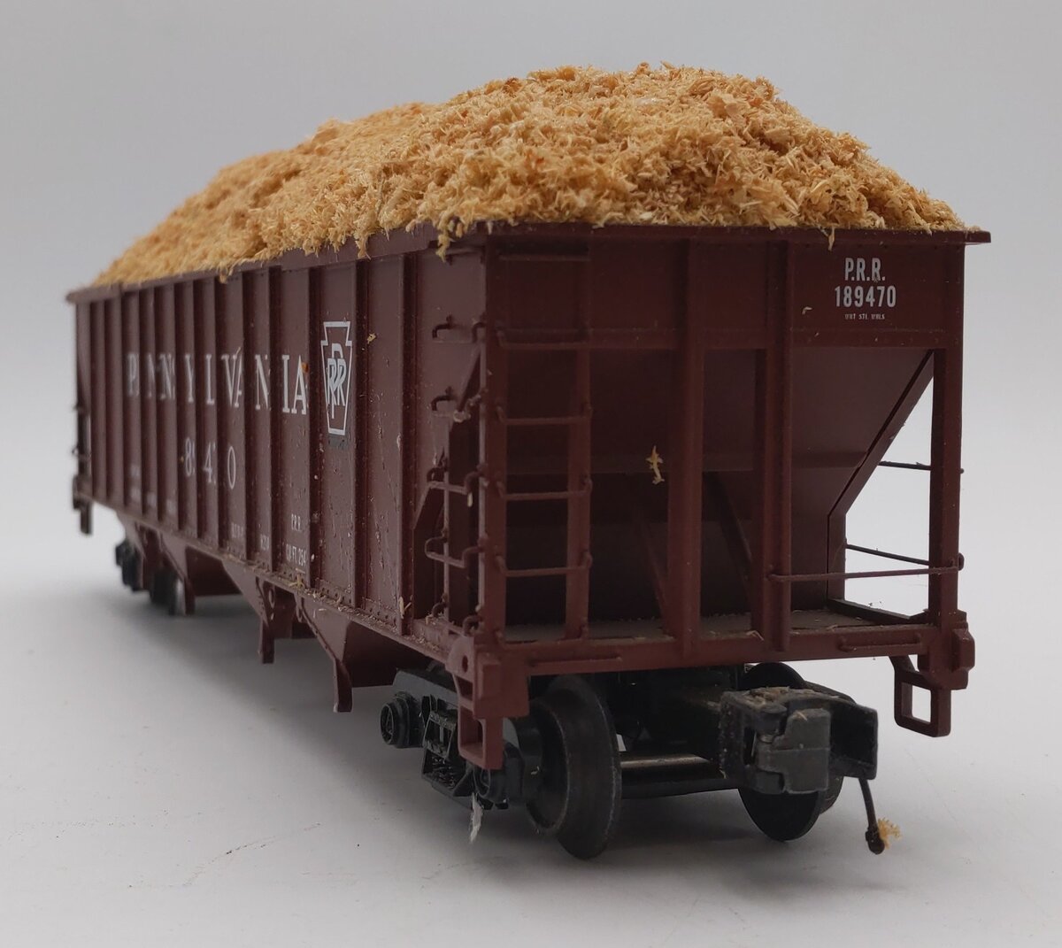 MTH 20-97786 O Scale PRR 70-Ton 3-Bay Hopper #189470 EX