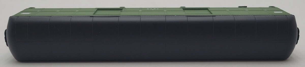 Walthers 932-5838 HO Scale Penn Central B60B Baggage Car #7673 LN